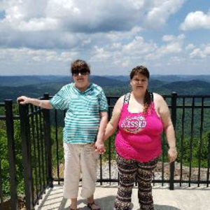 Meet your Posher, Fallon